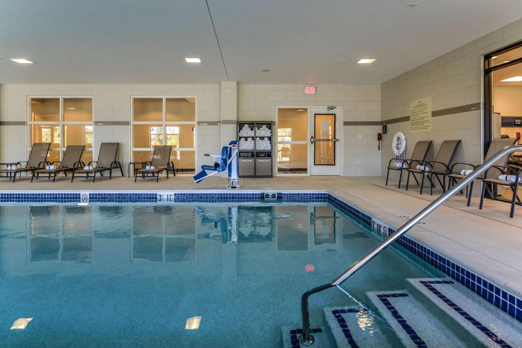 Hampton Inn Brighton Mi Luaran gambar