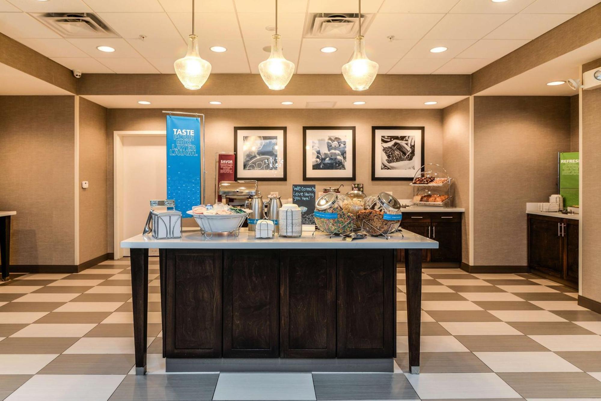 Hampton Inn Brighton Mi Luaran gambar